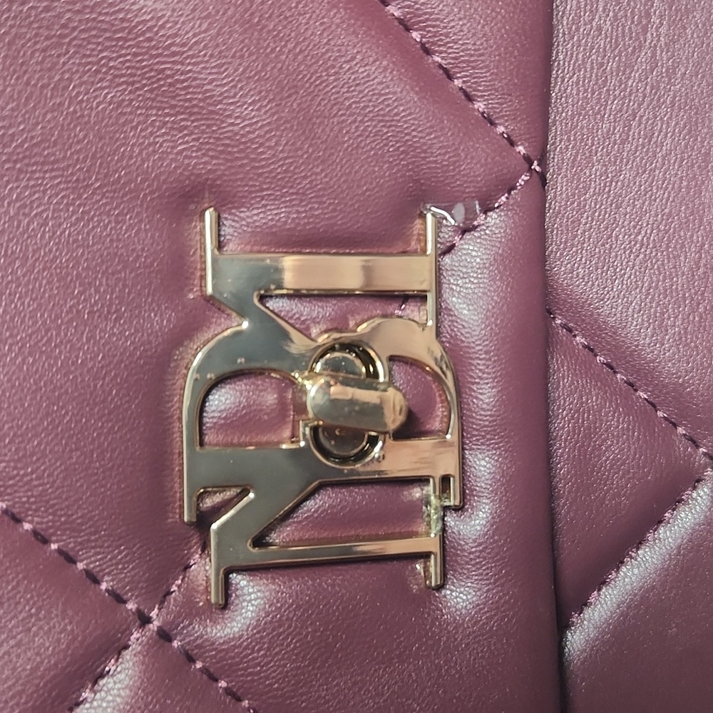 Badgley Mischka Quilted Crossbody NWT - Picture 2 of 7